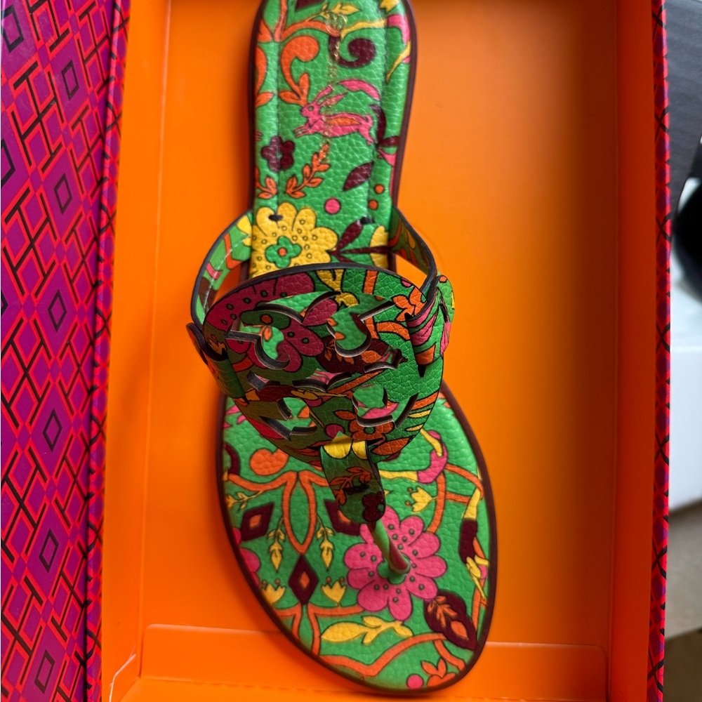Tory Burch Miller Welt Printed Tumbled Leather Shoes. Green Splash. Size 10